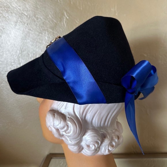 CLASSIC 1930s' NAVY CLOCHE WITH ROYAL BLUE BAND/BOW + JEWEL BROOCH - Picture 7 of 15